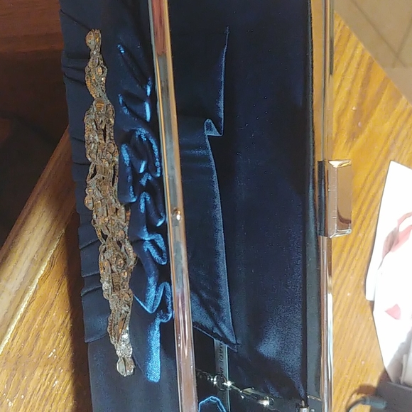 Satin. Evening clutch. - Picture 5 of 5